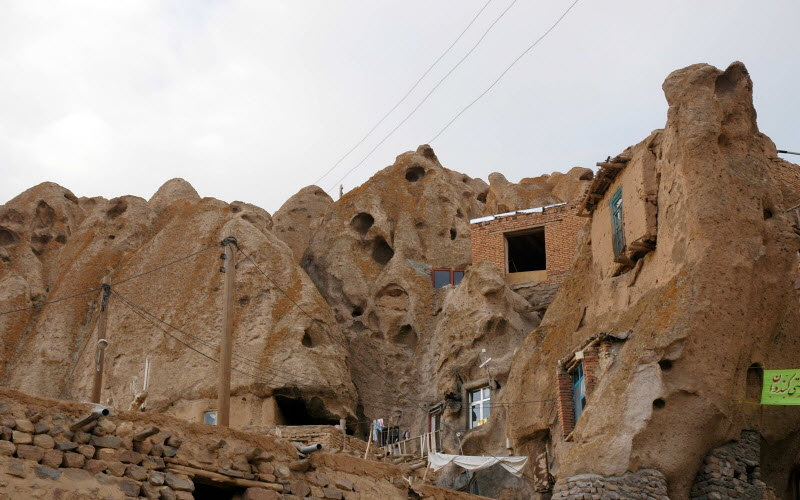 KANDOVAN, MỘT NGÔI LÀNG ĐƯỢC CHẠM KHẮC VÀO ĐÁ Ở IRAN