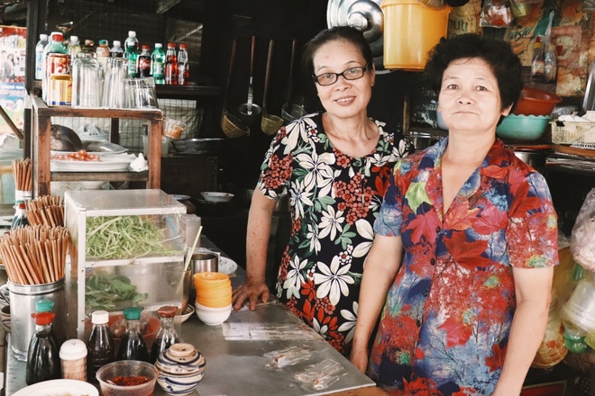 Noodle soup stall scripts a 60-year story stretching from Guangdong to Saigon